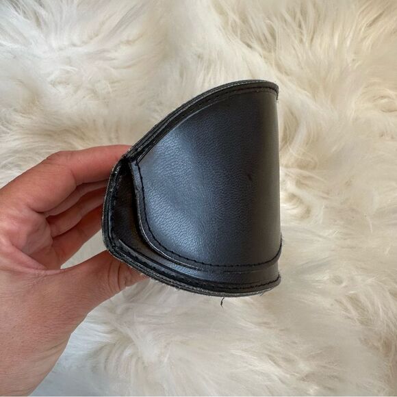 Vintage Gucci Sunglasses - Picture 3 of 14